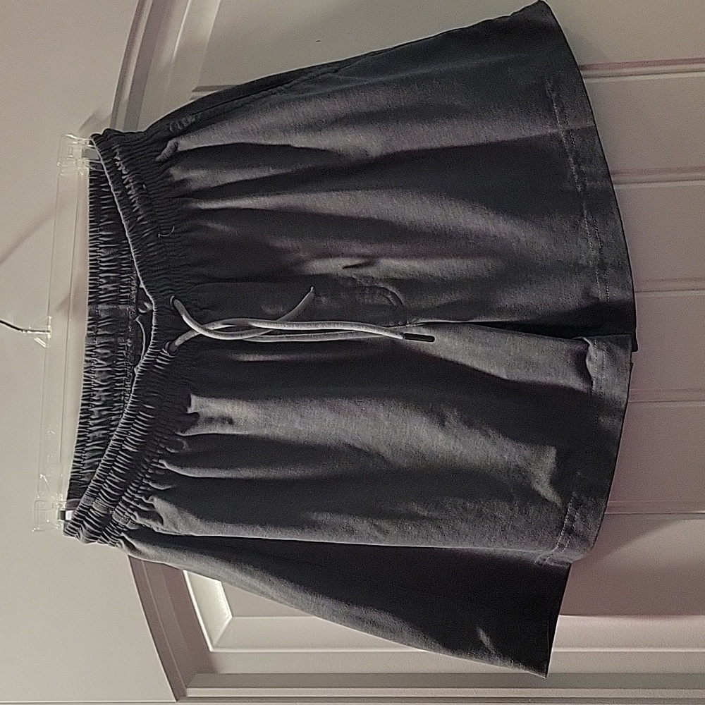 CHUBBIES gray lounge shorts (super soft!) - size small